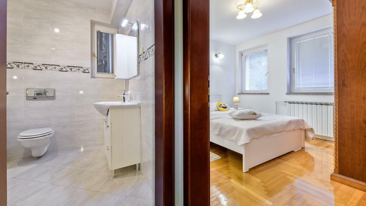 Central Apartment Smiley - Free Parking Zagreb Eksteriør bilde