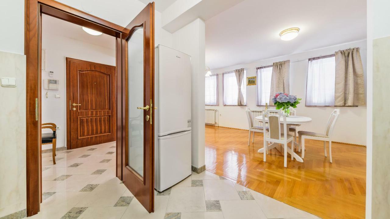 Central Apartment Smiley - Free Parking Zagreb Eksteriør bilde